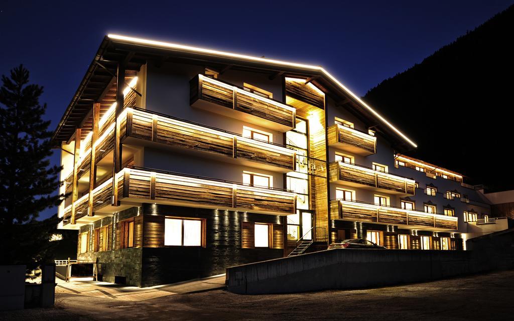 Hotel Garni Angela Ischgl Oda fotoğraf